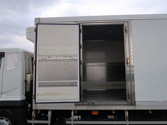 中古トラック 三菱ふそう冷凍バン ＃6