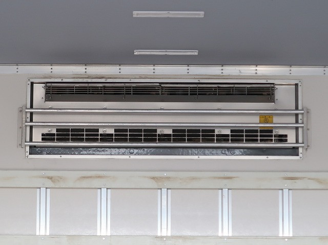 中古トラック 三菱ふそう冷凍バン ＃7