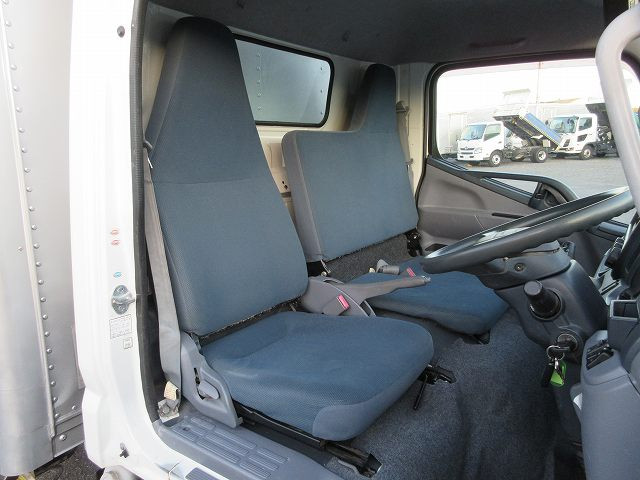 中古トラック 三菱ふそうアルミバン ＃11