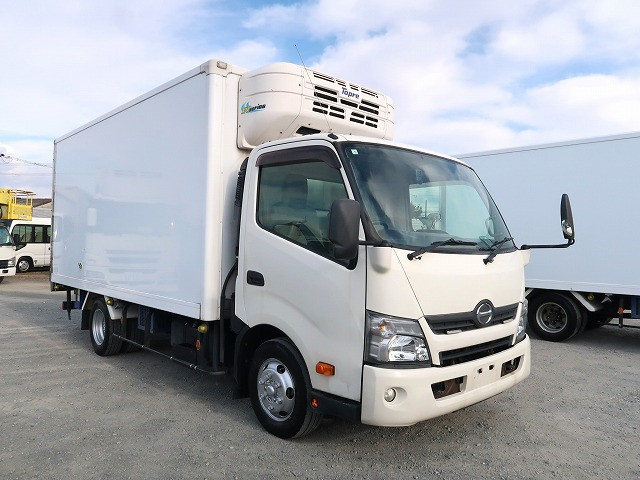 中古トラック 日野冷凍バン ＃2