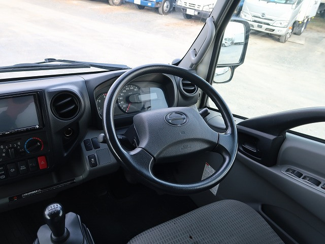 中古トラック 日野冷凍バン #15