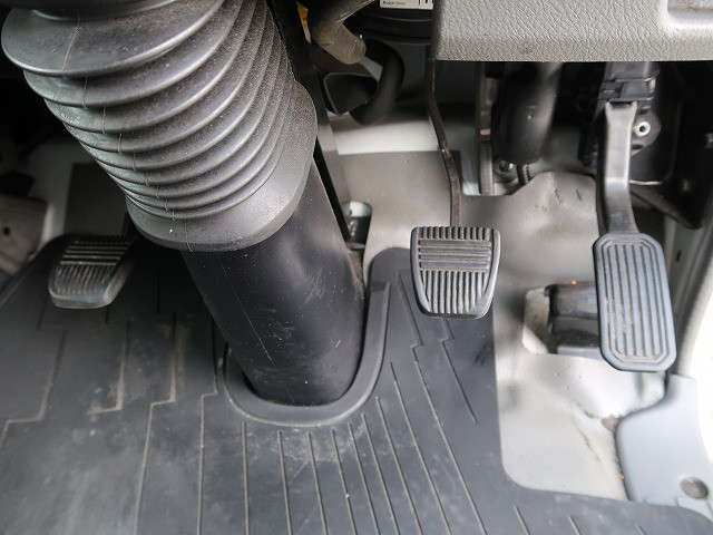 中古トラック 日野冷凍バン ＃24