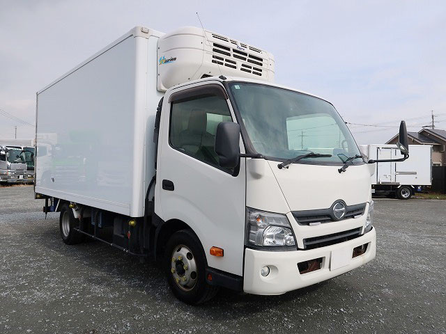中古トラック 日野冷凍バン ＃2