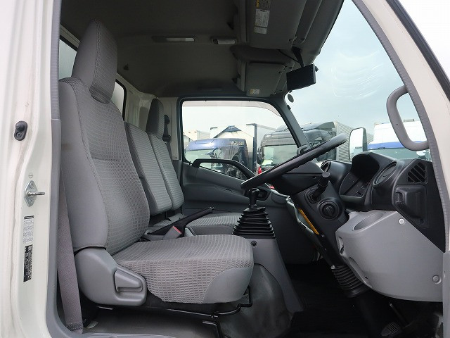 中古トラック 日野冷凍バン ＃13