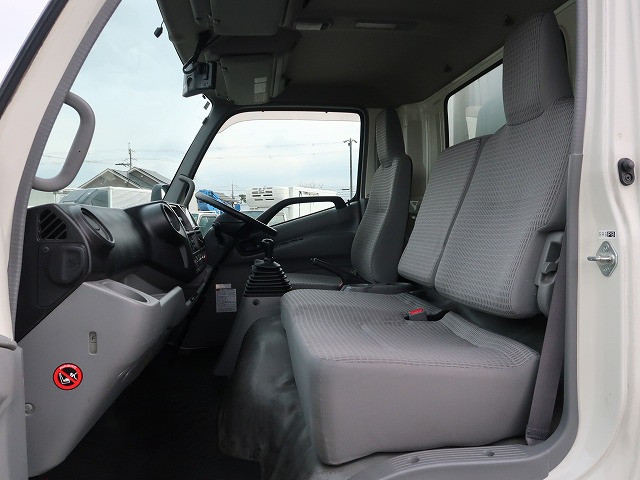 中古トラック 日野冷凍バン ＃24