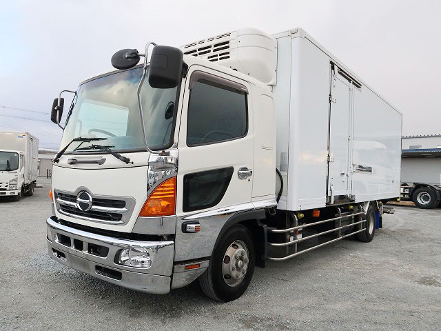 中古トラック 日野 レンジャー 中型冷凍バン