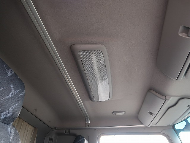 中古トラック 日野冷凍バン ＃24