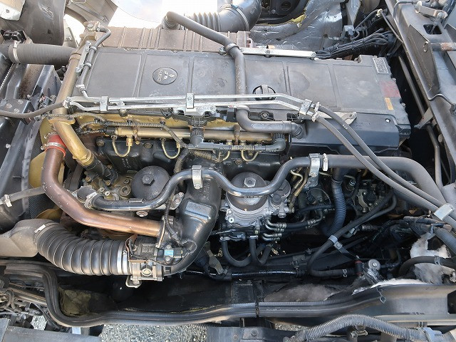 中古トラック 三菱ふそう冷凍ウィング ＃13