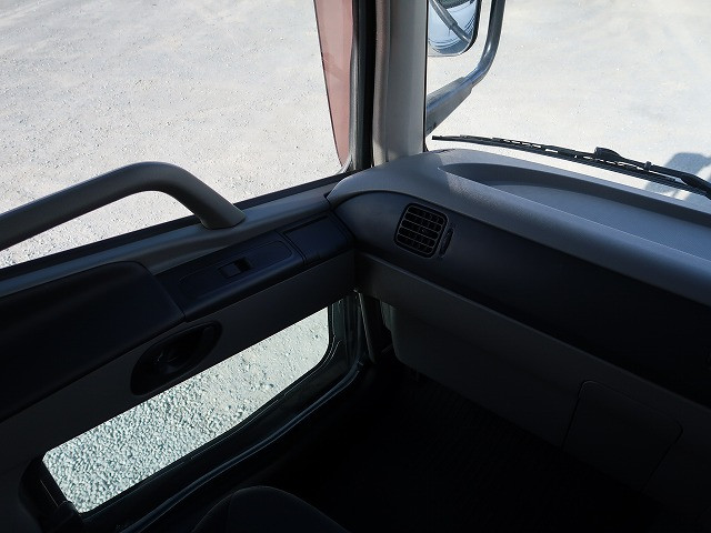 中古トラック 三菱ふそう冷凍ウィング #16