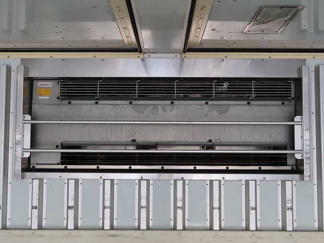 中古トラック 三菱ふそう冷凍ウィング ＃9