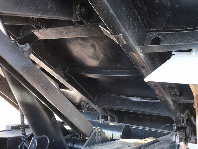 中古トラック 日野深ダンプ ＃9