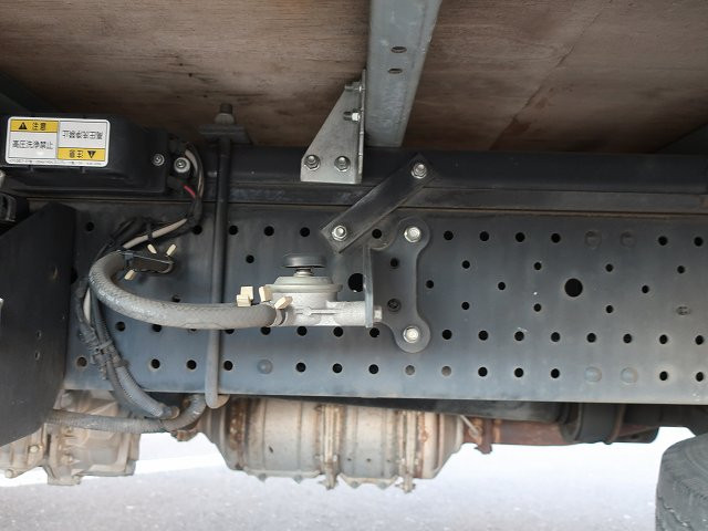 中古トラック いすゞアルミバン ＃8