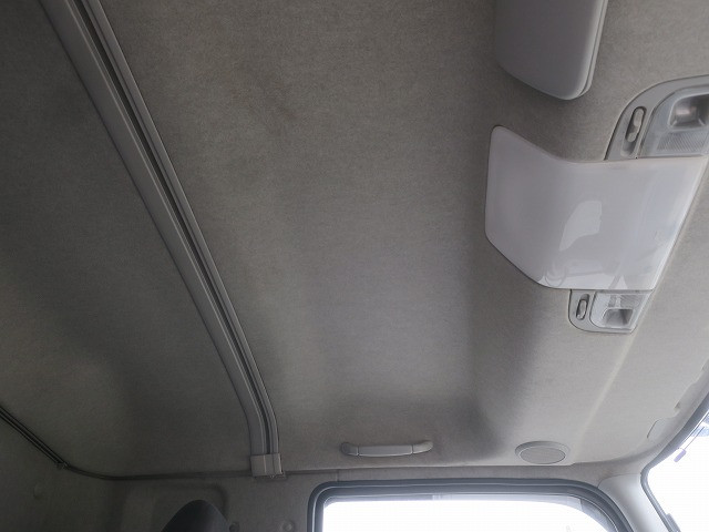 中古トラック 三菱ふそうクレーン付セルフローダー ＃24