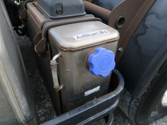 中古トラック UDトラックストラクタヘッド ＃12