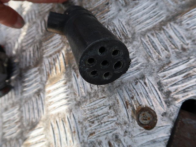 中古トラック UDトラックストラクタヘッド ＃7