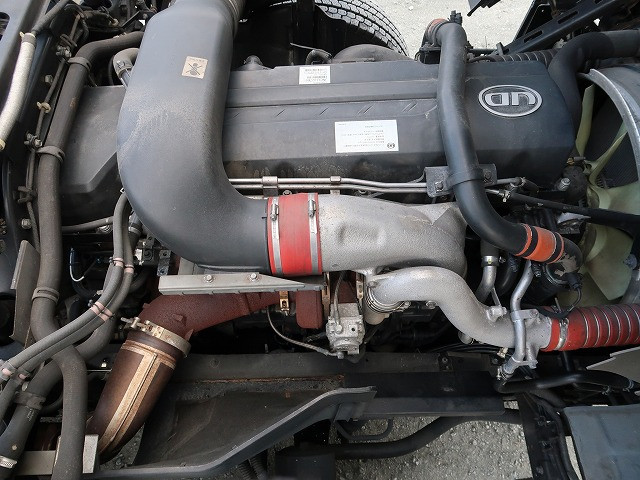 中古トラック UDトラックストラクタヘッド ＃12