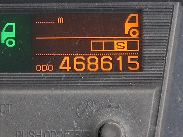 中古トラック UDトラックストラクタヘッド ＃16