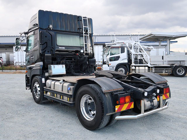 中古トラック UDトラックストラクタヘッド ＃4