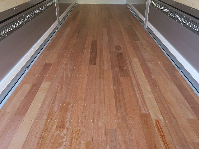 中古トラック スカニアアルミウィング ＃8