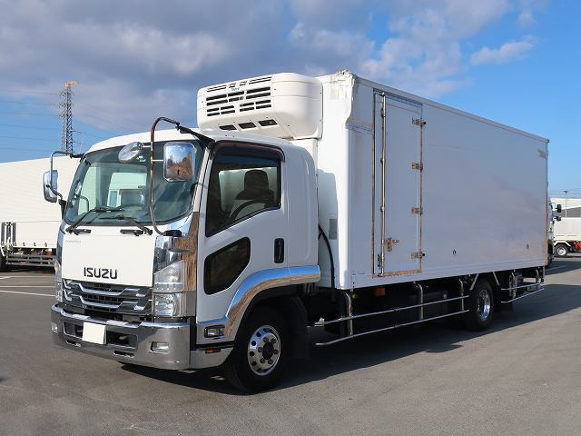 [Vehicle for lease rental only] 2015 Isuzu Forward medium-sized refrigerated van, 6200 wide, storage PG, left side door, rear air suspension, aluminum wheels
