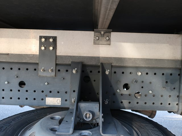 中古トラック いすゞ冷凍バン ＃11