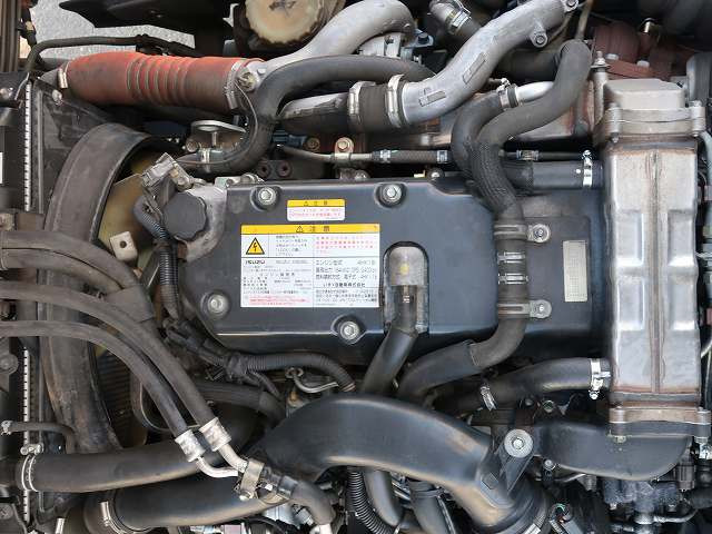 中古トラック いすゞ冷凍バン ＃13