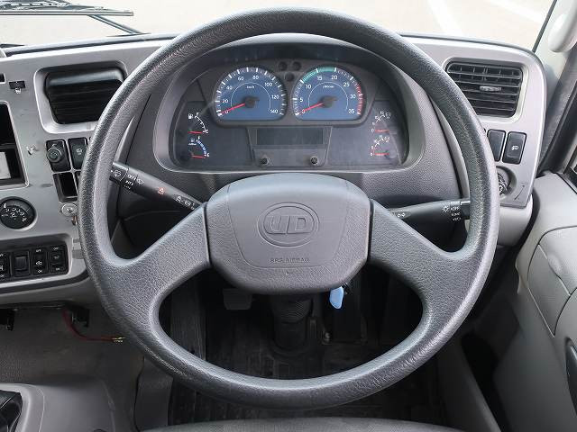 中古トラック UDトラックスコンクリートミキサー車 ＃16