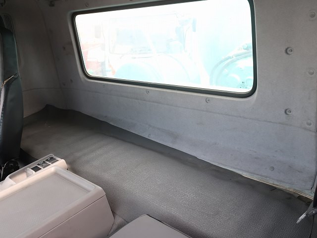 中古トラック UDトラックスコンクリートミキサー車 #23