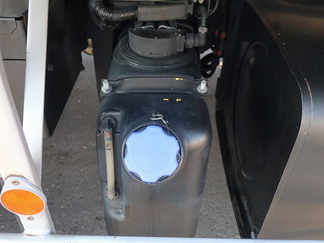 中古トラック 日野冷凍バン ＃11