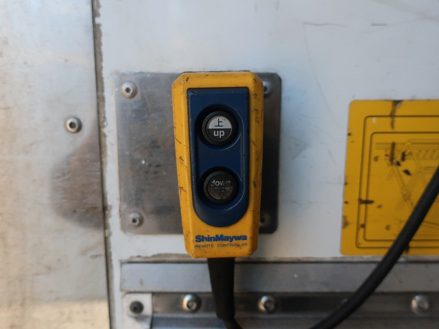 中古トラック 日野冷凍バン #8