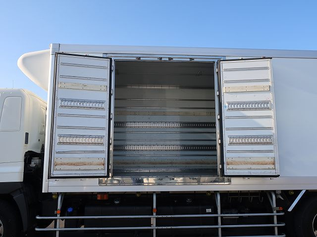 中古トラック 日野冷凍バン ＃9