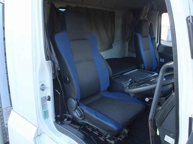 中古トラック 日野冷凍バン ＃15