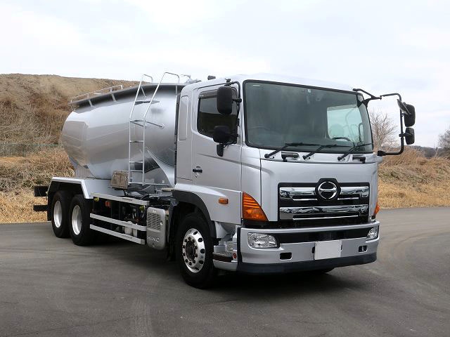 中古トラック 日野粉粒体運搬車 ＃2