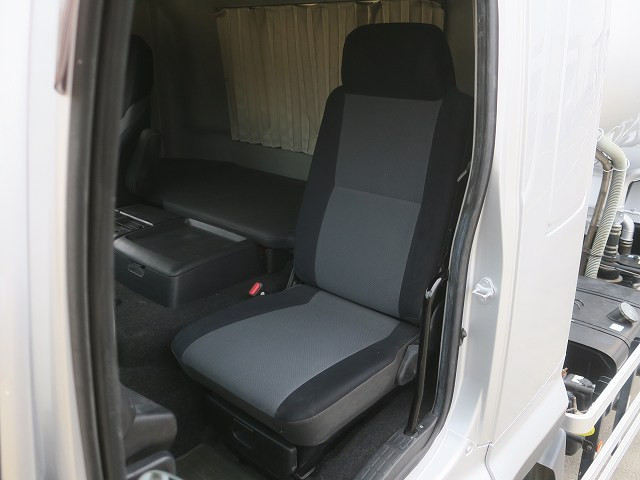 中古トラック 日野粉粒体運搬車 #22