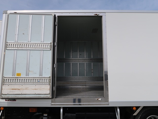 中古トラック 日野冷凍バン ＃8