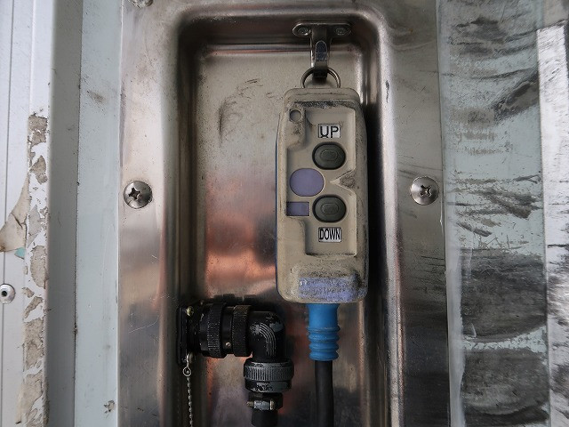 中古トラック 日野冷凍バン ＃9