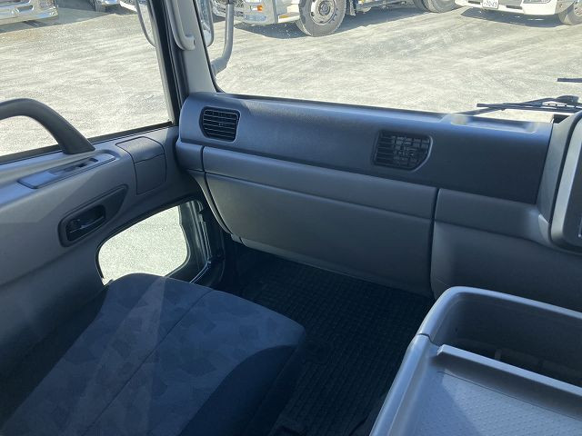 中古トラック UDトラックスアルミバン ＃11