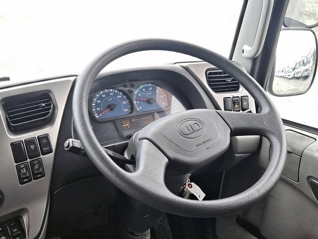 中古トラック UDトラックスアルミバン ＃14