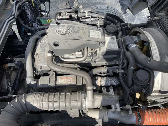 中古トラック UDトラックスアルミバン ＃8