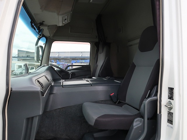 中古トラック 三菱ふそうアルミウィング ＃22