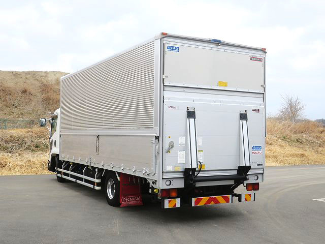 中古トラック いすゞアルミウィング ＃3