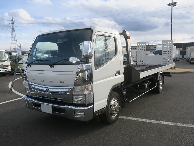 三菱ふそう　車載車／キャリアカー／重機運搬車
