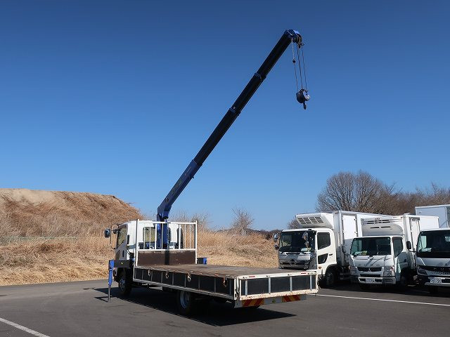 中古トラック いすゞ フォワード 中型クレーン付平ボディ