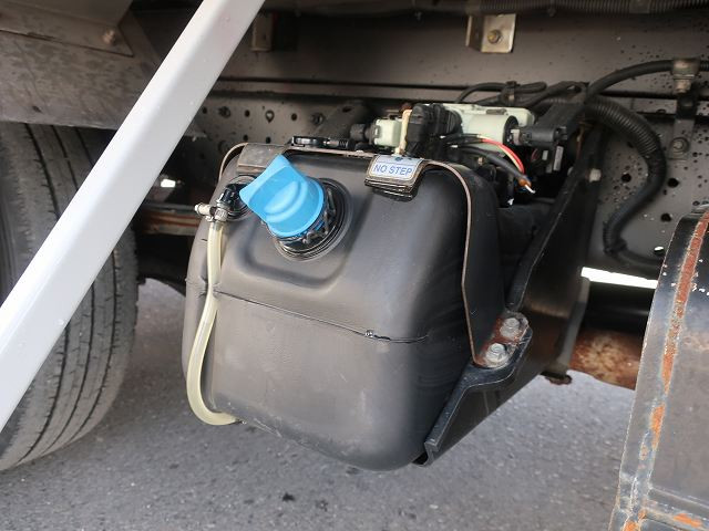 中古トラック 三菱ふそう冷凍バン ＃13