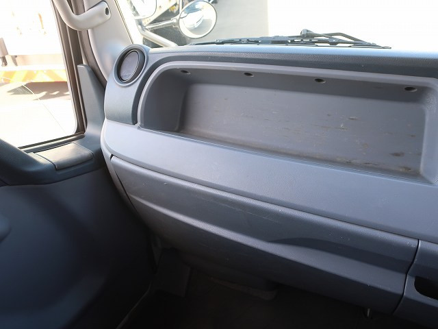 中古トラック 三菱ふそう冷凍バン #16