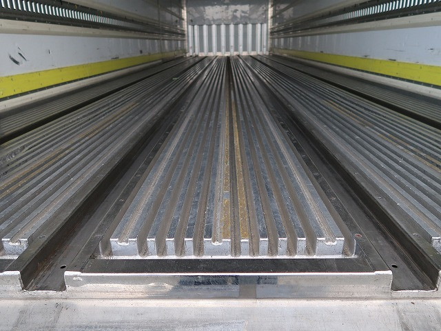 中古トラック 日野冷凍バン ＃6