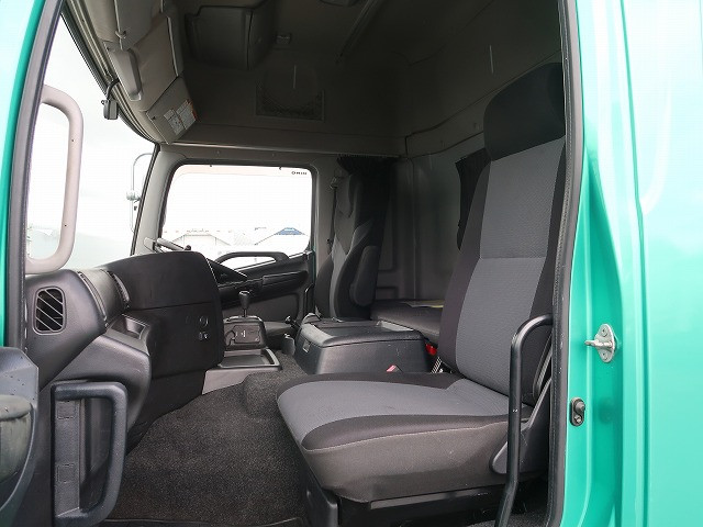 中古トラック 日野トラクタヘッド ＃22