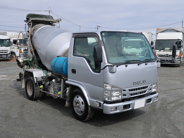 中古トラック いすゞコンクリートミキサー車 ＃2