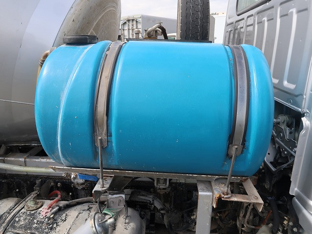 中古トラック いすゞコンクリートミキサー車 #8