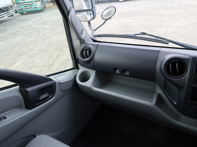 中古トラック 日野 デュトロ 2tアルミバン